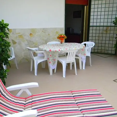 بيت للعطل Casa Mare 1 *